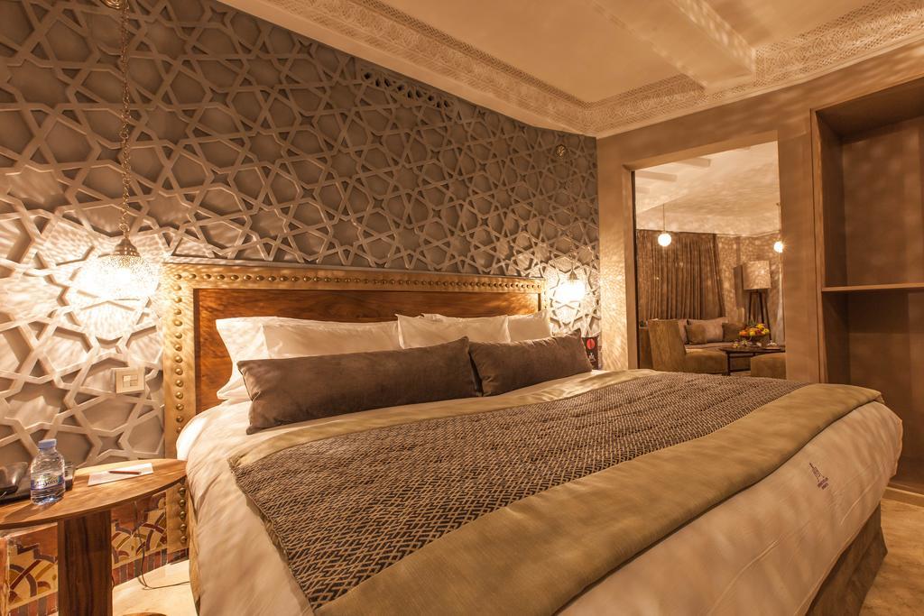 Hivernage Hotel & Spa Marakeş Dış mekan fotoğraf A bedroom at the hotel