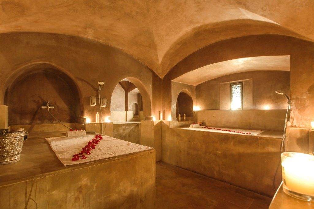 Hivernage Hotel & Spa Marakeş Dış mekan fotoğraf A hammam in Marrakech, Morocco